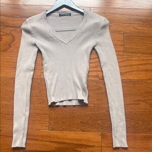 Brandy Melville Grey Long Sleeved Top. One SZ. 100% cotton. Minimalist Neutral